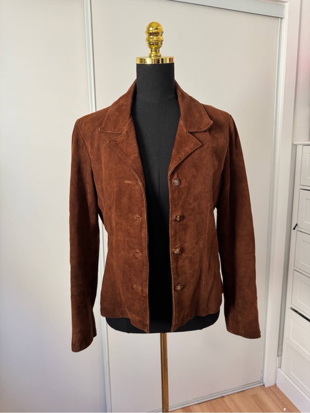HAROLD’S 70’s Style Suede Blazer in Caramel Brown